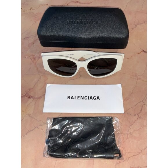 BALENCIAGA Max Sunglasses in Ivory New with Case Womens BB0258S-003 Sunnies - Picture 5 of 16